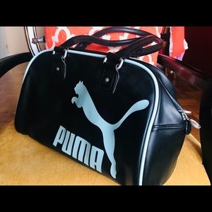 Roomy yet practical Puma bag !